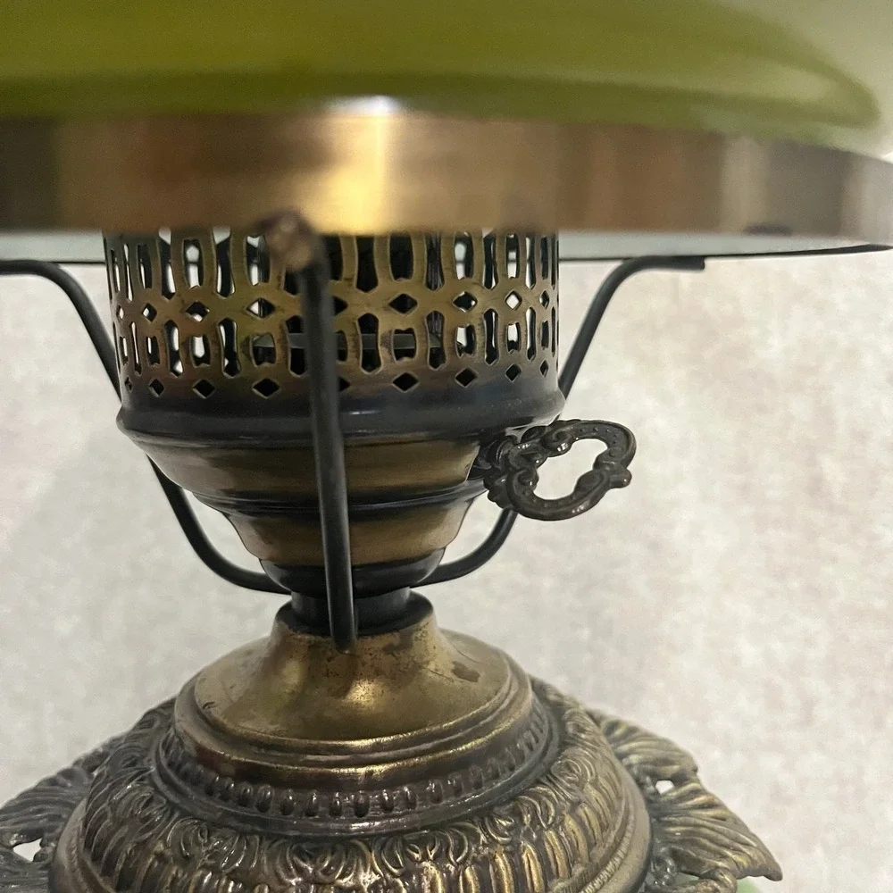 Vintage Green‎ Floral Hurricane Lamp 3-Way Turn Key 21inches
